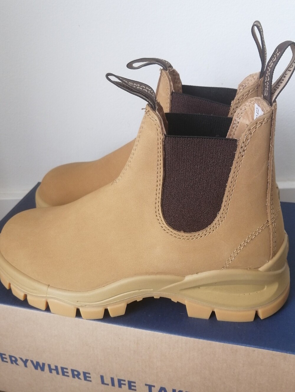 New Blundstone Boots Lug Sole Wheat 4.5 / 7.5